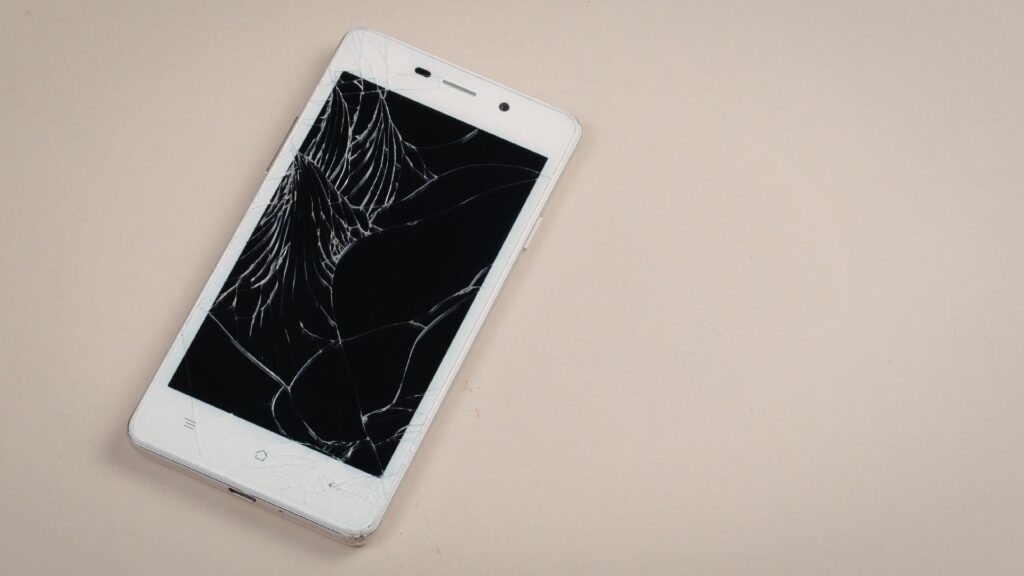 Tela de Celular Quebrada em Palmas: O Que Fazer